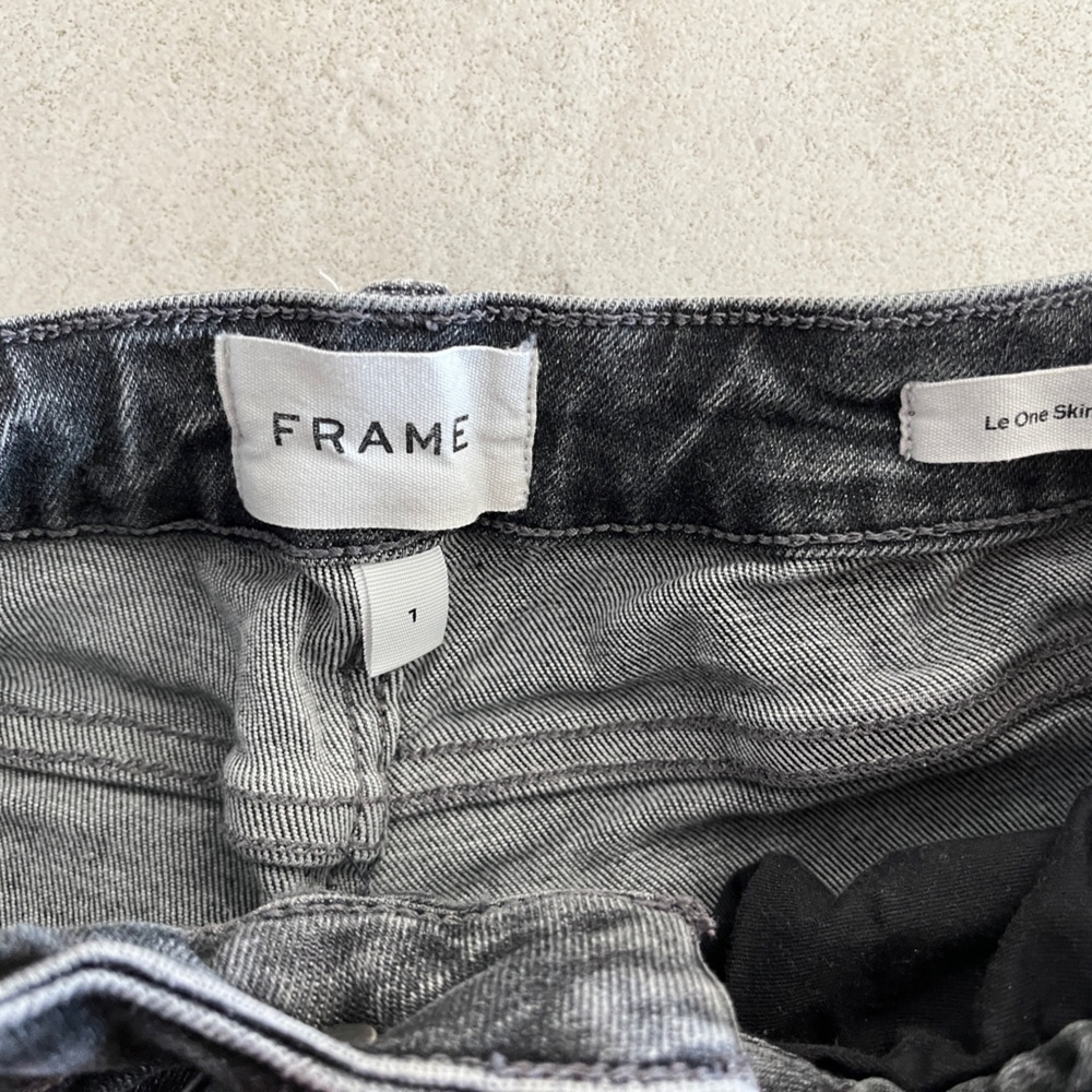 Frame denim Jean size ONE